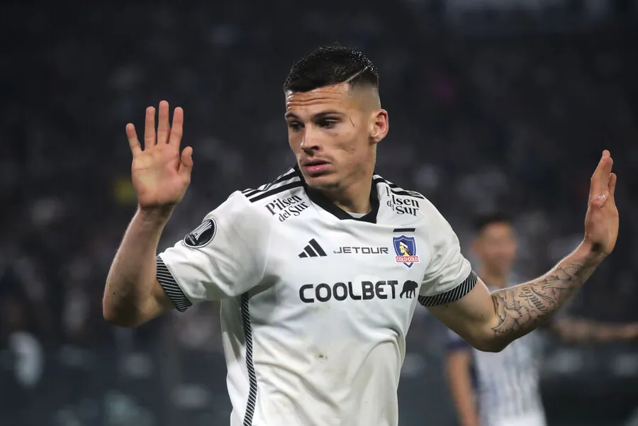 Lucas Cepeda se ha convertido en una pieza importante en Colo Colo. Imagen: Jonnathan Oyarzun/Photosport