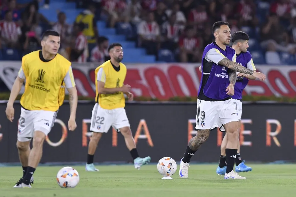Javier Correa en el calentamiento previo al partido. (Foto: Getty Images)