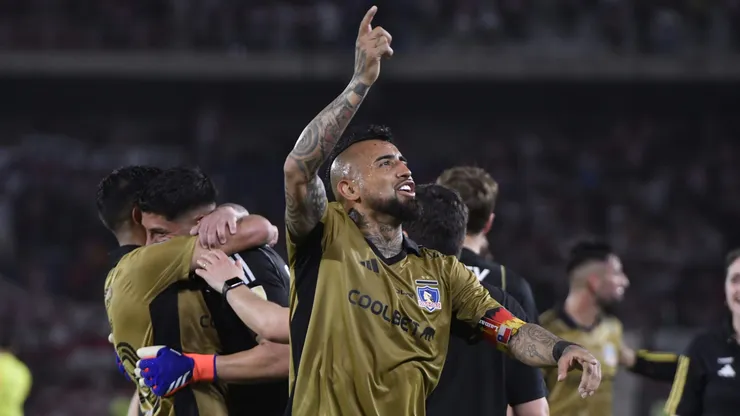 Arturo Vidal se emocionó con la clasificación alba en Colombia.