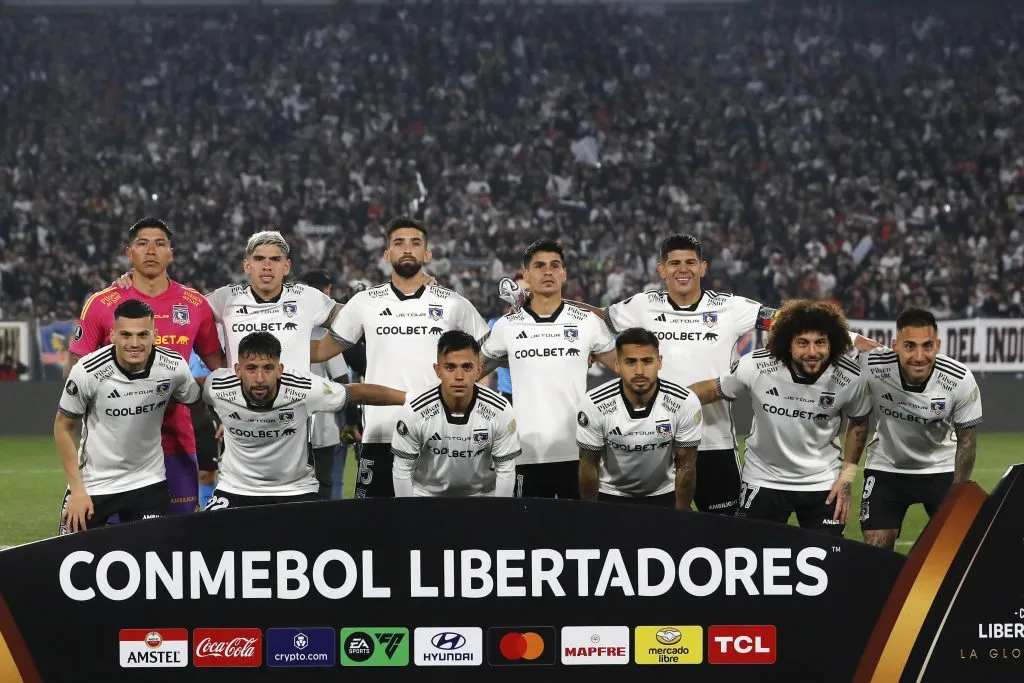 Formación de Colo Colo en la ida de la llave con Junior de Barranquilla. (Foto: Photosport)