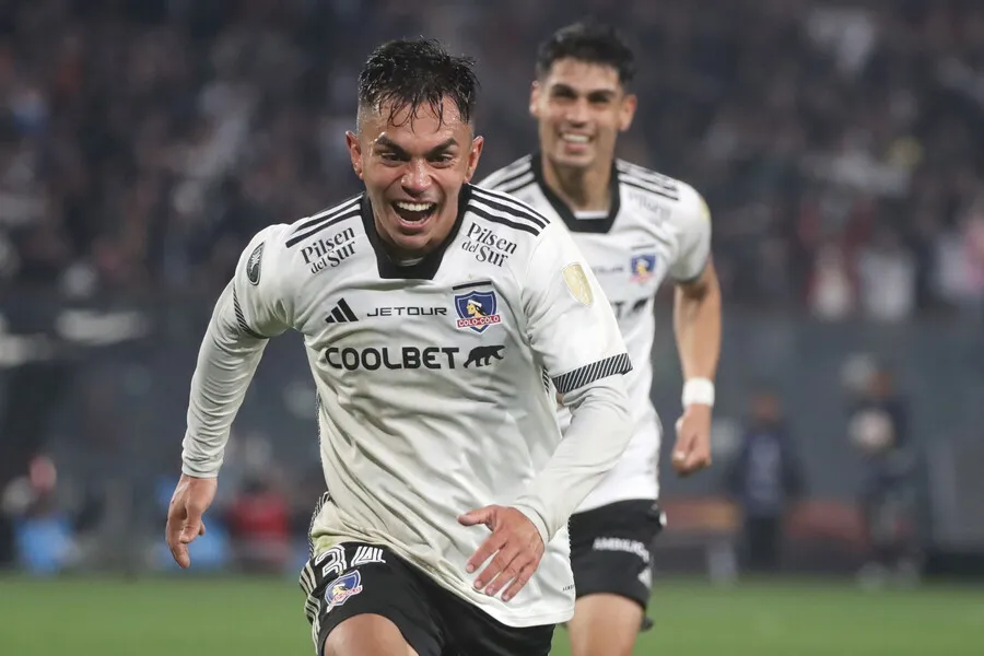 Colo Colo va en búsqueda de cerrar la clasificación a Cuartos de Final de Copa Libertadores.Imagen: Jonnathan Oyarzun/Photosport