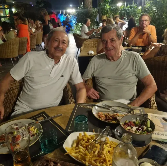 Mirko Jozic y Pollo Véliz comparten en Split, Croacia.