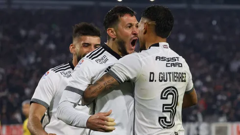 Colo Colo vence a Coquimbo Unido y le respira en la nuca al líder.