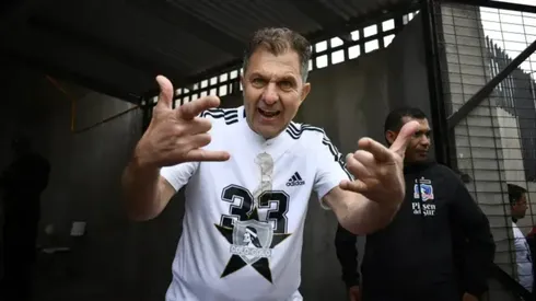 Caszely como titular y tv arrendada: la historia de Aníbal Mosa como hincha de Colo Colo.