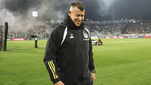 Jorge Almirón sonríe con la competencia interna del plantel.