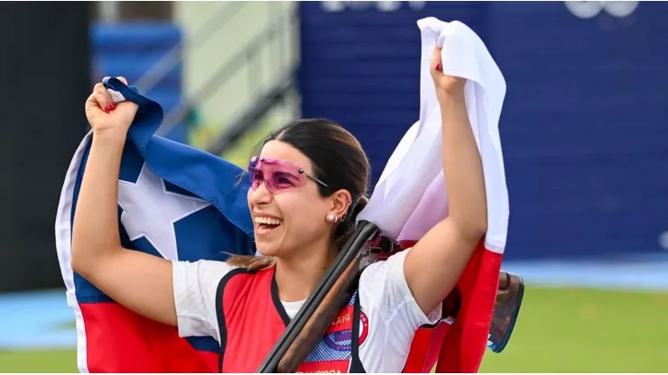 Diversas jugadoras de Colo Colo felicitan a Francisca Crovetto por el oro en París 2024.