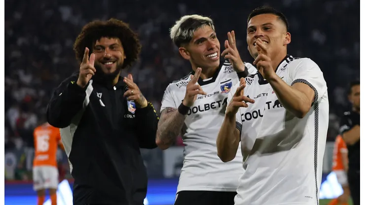 Colo Colo busca ganar ante Universidad Católica y Audax Italiano para recortarle puntos a la Universidad de Chile.
