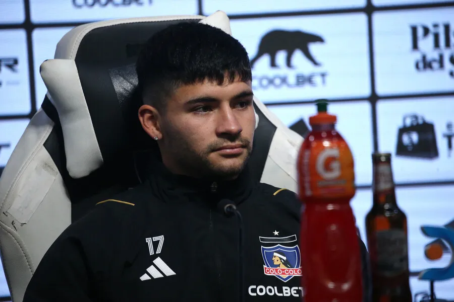 Cristián Riquelme será titular ante Cobresal en el Estadio Monumental. Imagen: Javier Salvo/Photosport
