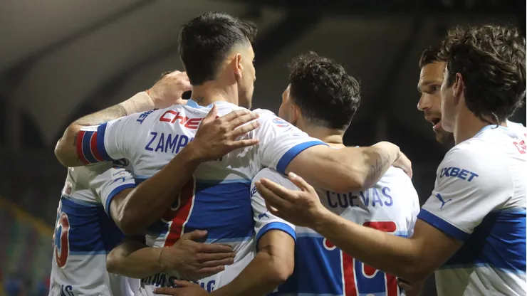 Universidad Católica se cuida de las amarillas antes de Colo Colo.
