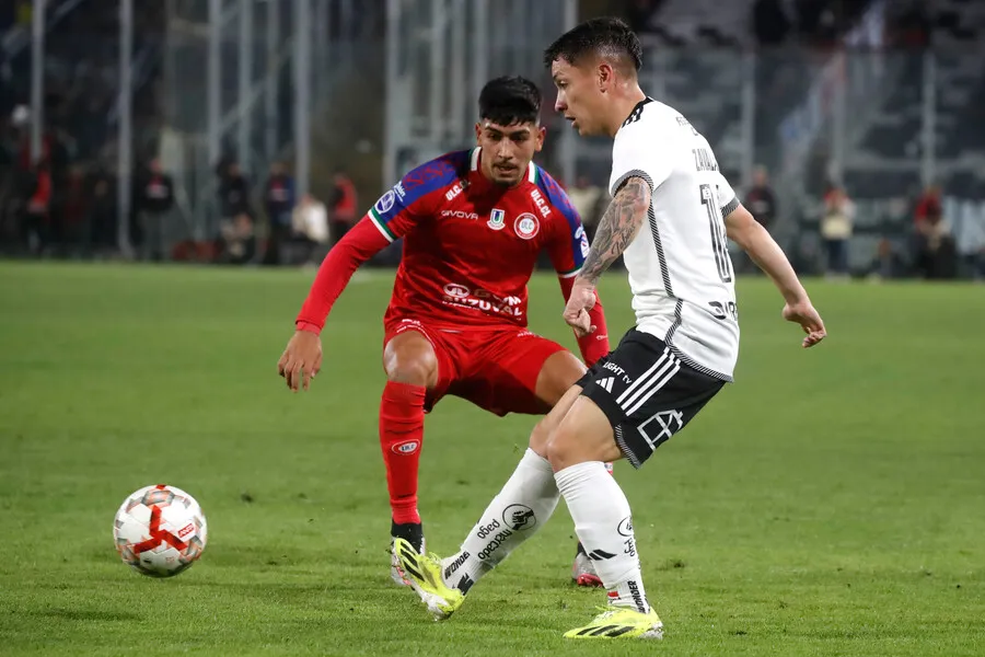 El duelo entre Colo Colo y Unión La Calera fue aplazado. Imagen: Jonnathan Oyarzun/Photosport