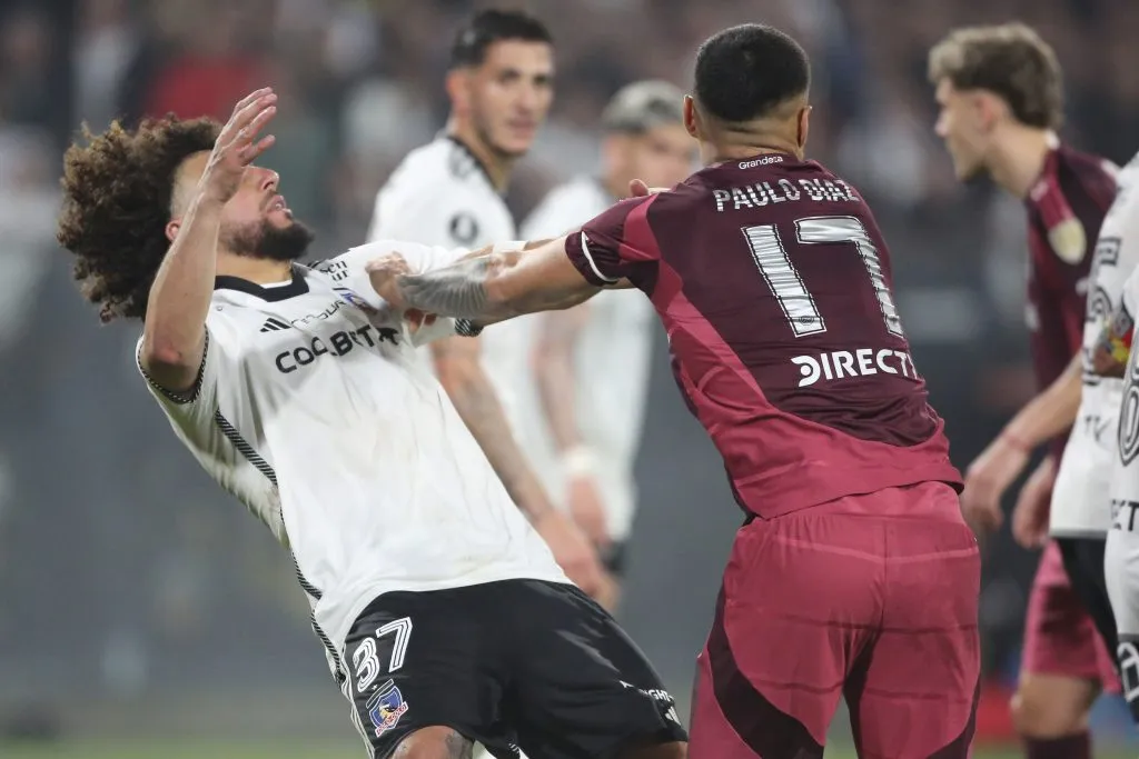 Maximiliano Falcón y Paulo Díaz se fueron a las duchas tras enfrascarse en una discusión. 