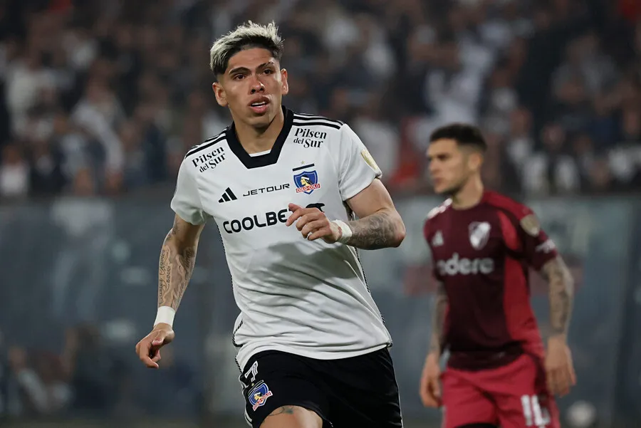 En Colo Colo se comienzan a despedir de Carlos Palacios. Imagen: Dragomir Yankovic/Photosport