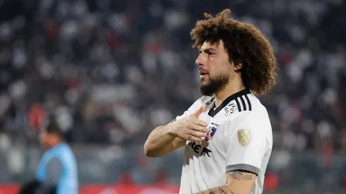 Maximiliano Falcón sigue enamorando a los hinchas de Colo Colo. | Imagen: Photosport.