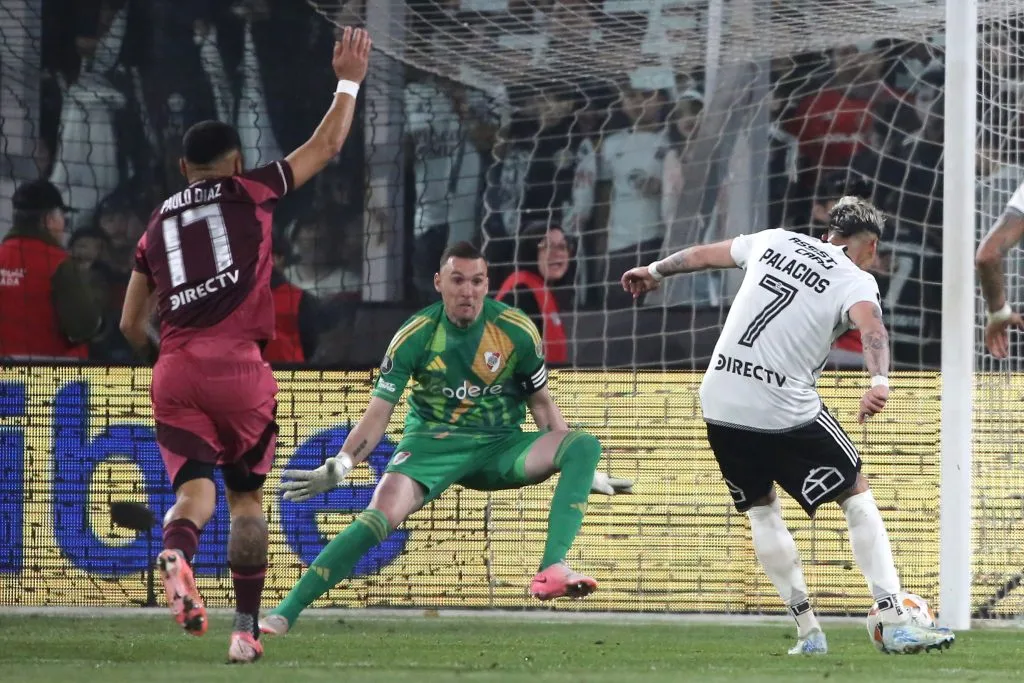 Palacios anotó el gol de Colo Colo contra River Plate en el Monumental | Foto: Photosport