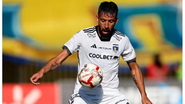 Mauricio Isla deslumbra en Colo Colo. | Imagen: Photosport.