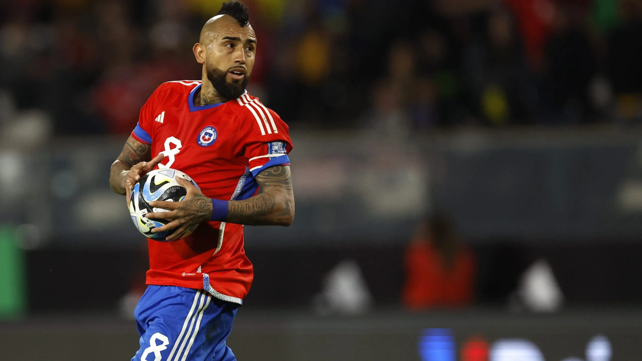 Arturo Vidal busca volver a la selección chilena.