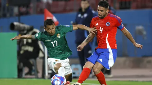 Mauricio Isla es un fijo en la selección chilena y será baja en Colo Colo. | Imagen: Photosport.