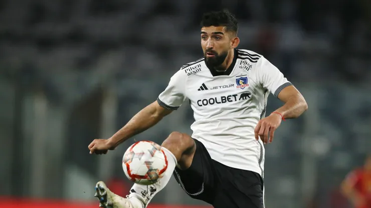Emiliano Amor le da un respiro a Almirón en Colo Colo.