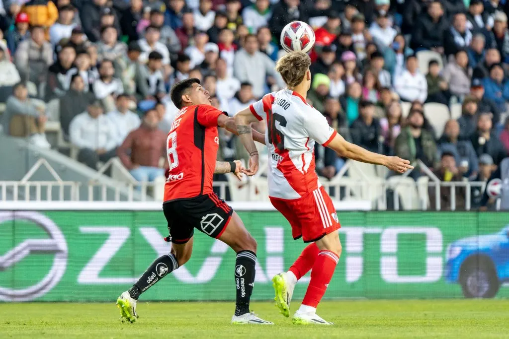 Colo Colo enfrentándose a River Plate en un amistoso. (Foto: Guillermo Salazar)