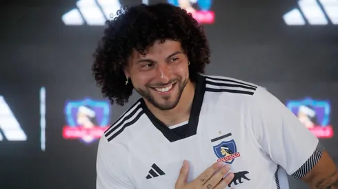 Maxi Falcón no se mueve de Colo Colo.