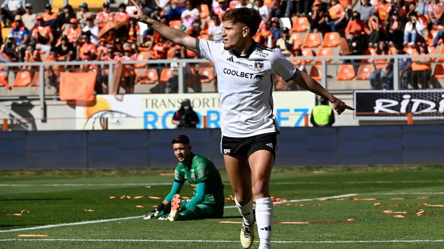 Leonardo Gil hizo el gol del triunfo de Colo Colo. Imagen: Pedro Tapia/Photosport