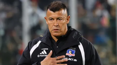 La regla que persigue a Colo Colo y Almirón