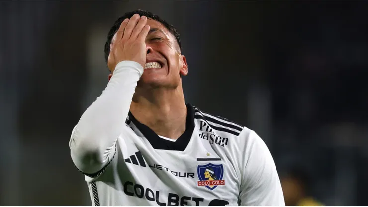 Cristián Zavala enciende las alarmas tras molestias en el entrenamiento de Colo Colo.