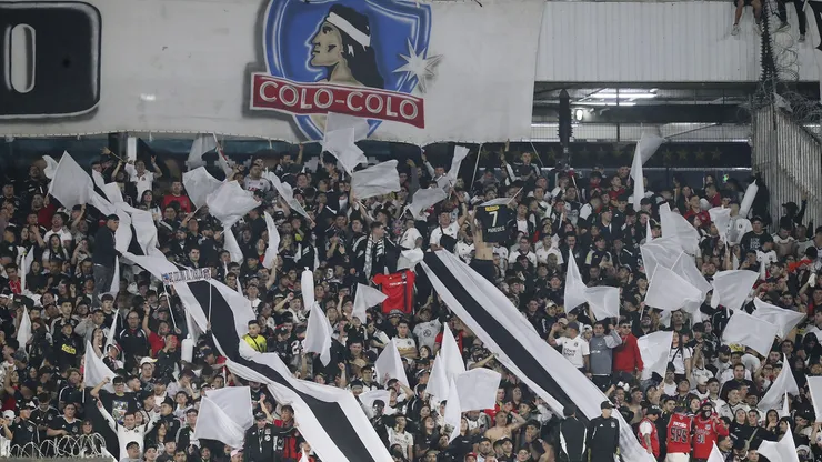 Colo Colo domina en hinchas en el fútbol chileno. | Imagen: Photosport.