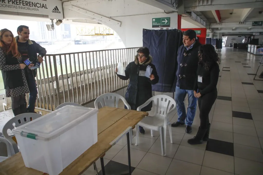 Colo Colo espera la devolución del Estadio Monumental.