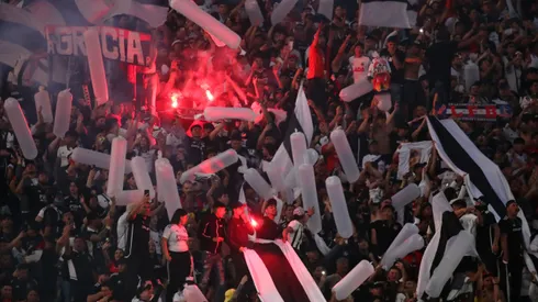 Hinchas de Colo Colo están agotando entradas para partido con Magallanes.