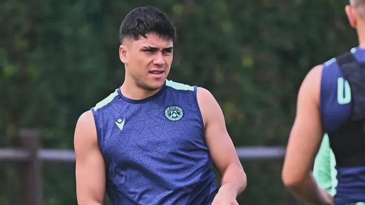 Damián Pizarro no juega en Italia