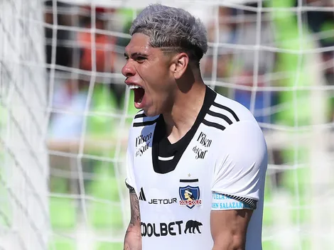 Con tocada de oreja a la U: El emotivo juramento de Palacios en Colo Colo