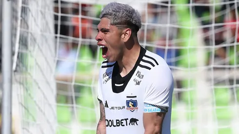 El emotivo juramento de Carlos Palacios en Colo Colo.