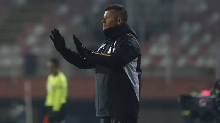Universidad de Chile denunció a Colo Colo por supuesto desacato de Almirón