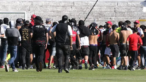Aníbal Mosa estalla por la invasión de hinchas de Colo Colo en triunfo ante Palestino.