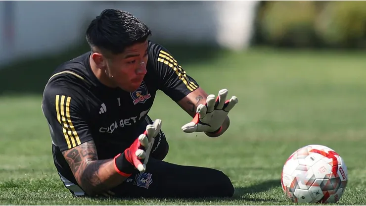Cortés le da una buena noticia a Colo Colo y Almirón.