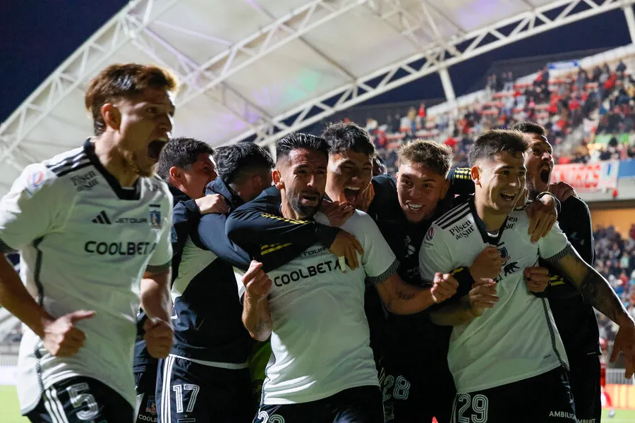 Colo Colo dio un paso gigante por el título del Campeonato Nacional. Imagen: Andres Pina/Photosport