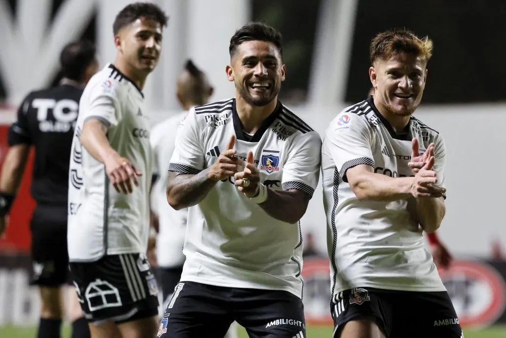 Marcos Bolados celebrando el gol del triunfo. (Foto: Photosport)