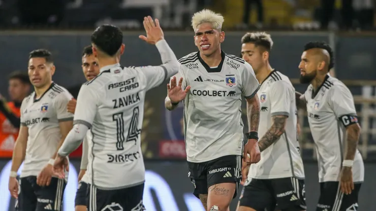 En Colo Colo respaldan con todo a Carlos Palacios tras su salida de la Roja.