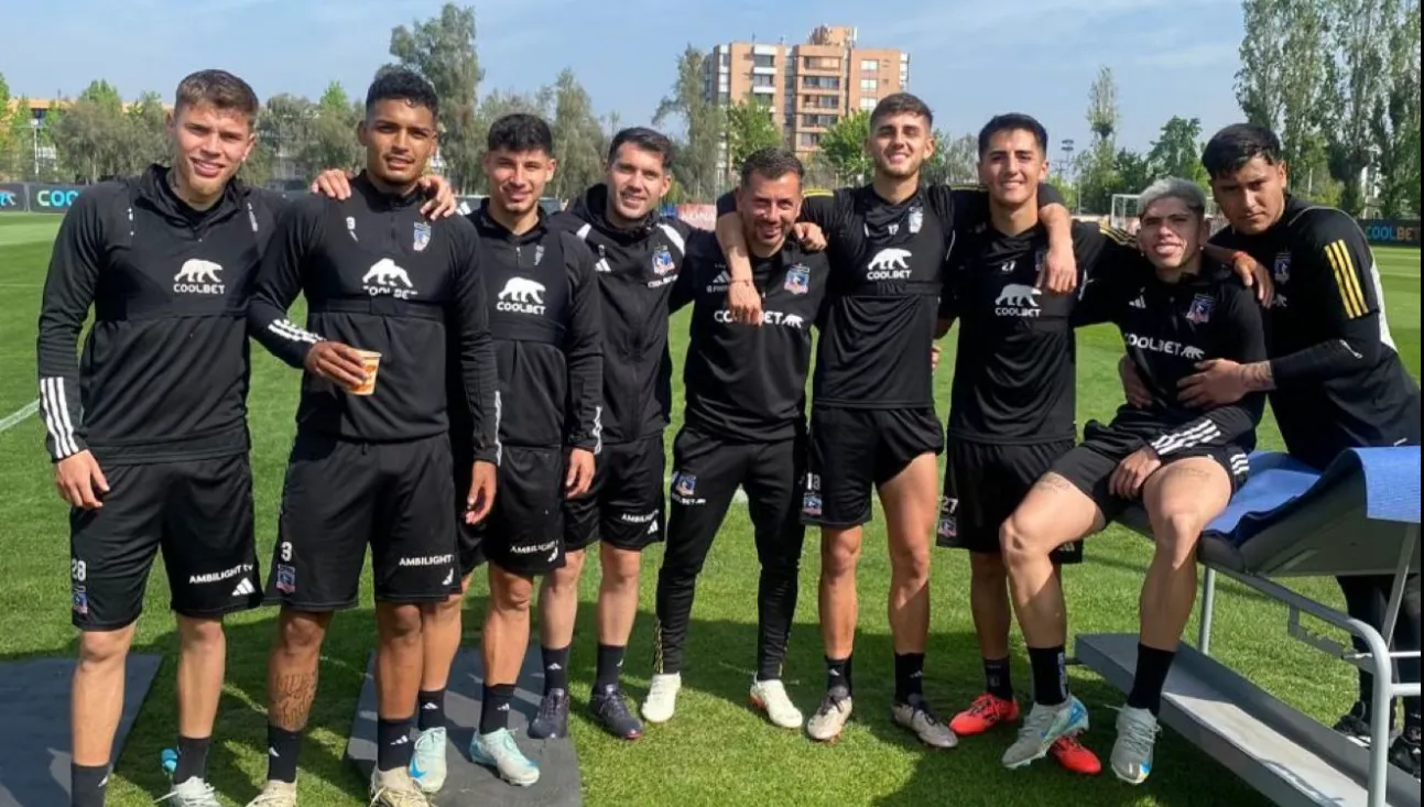 El plantel de Colo Colo entrenando en el Monumental