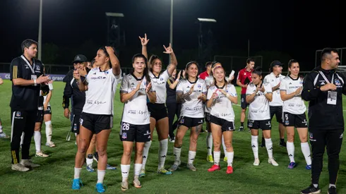 Destacan apoyo de hinchas a Colo Colo femenino en la Libertadores.