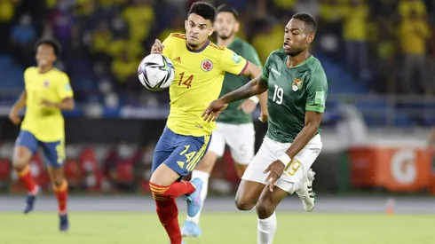Bolivia recibe a Colombia.
