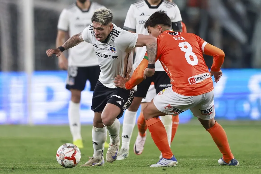 Carlos Palacios en el partido de Colo Colo vs Cobresal. (Foto: Photosport)