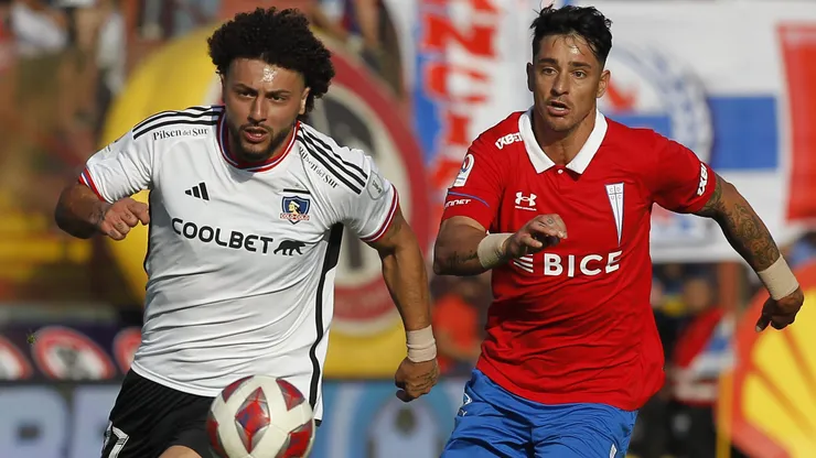 Maximiliano Falcón supera a Fernando Zampedri. | Imagen: Photsport.