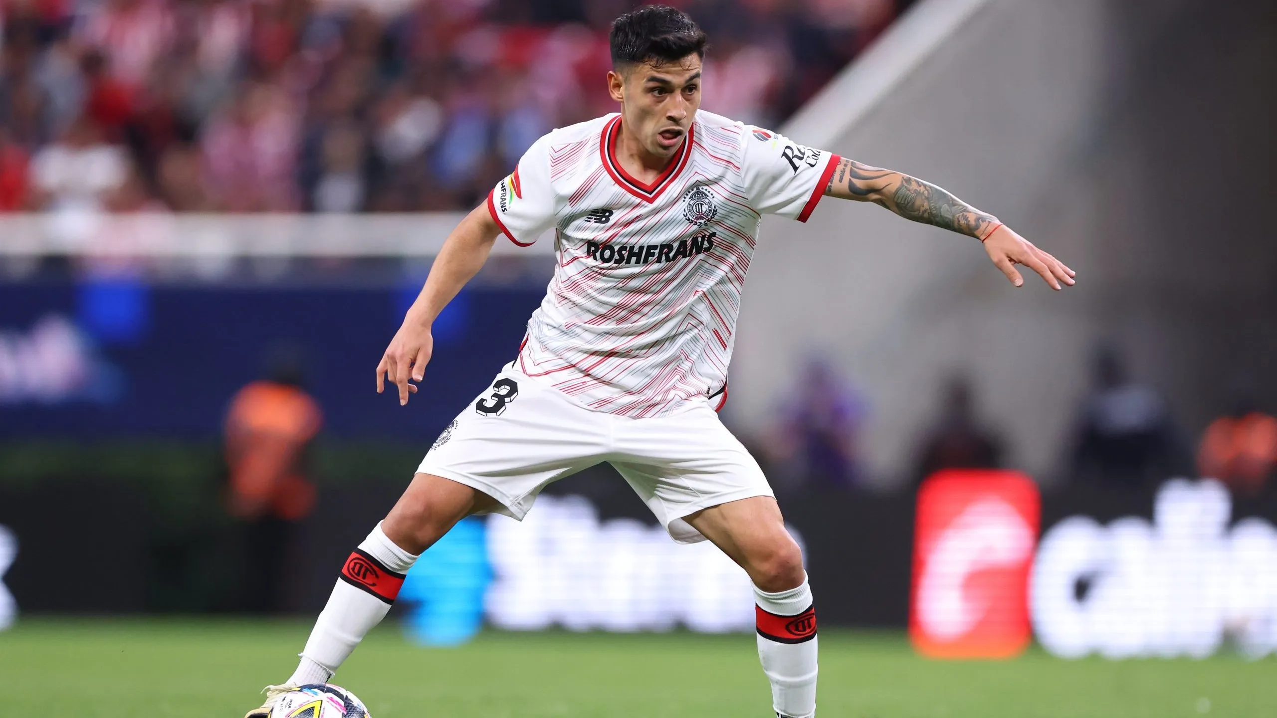 Claudio Baeza aparece como alternativa para reforzar al Cacique en el 2025. 