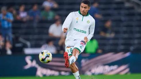 Luciano Cabral comienza a sonar en Colo Colo nuevamente. | Imagen: Imago.