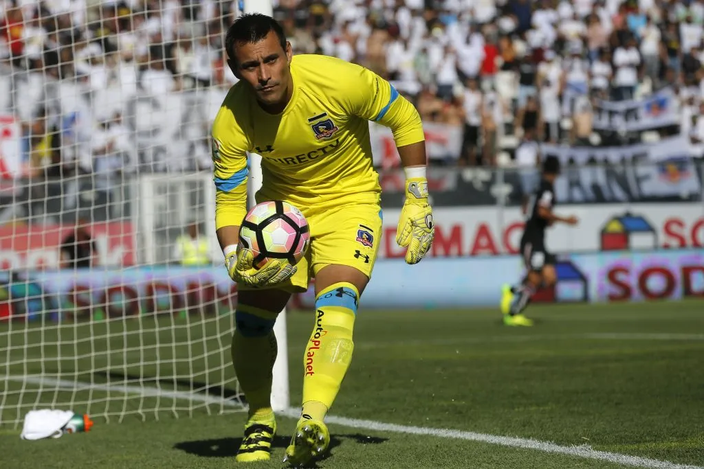 Justo Villar volverá a atajar por Colo Colo en un amistoso | Foto: Photosport