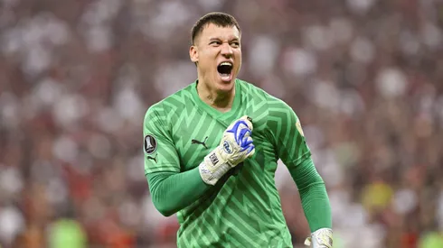 En Uruguay pusieron a Washington Aguerre en la órbita de Colo Colo.