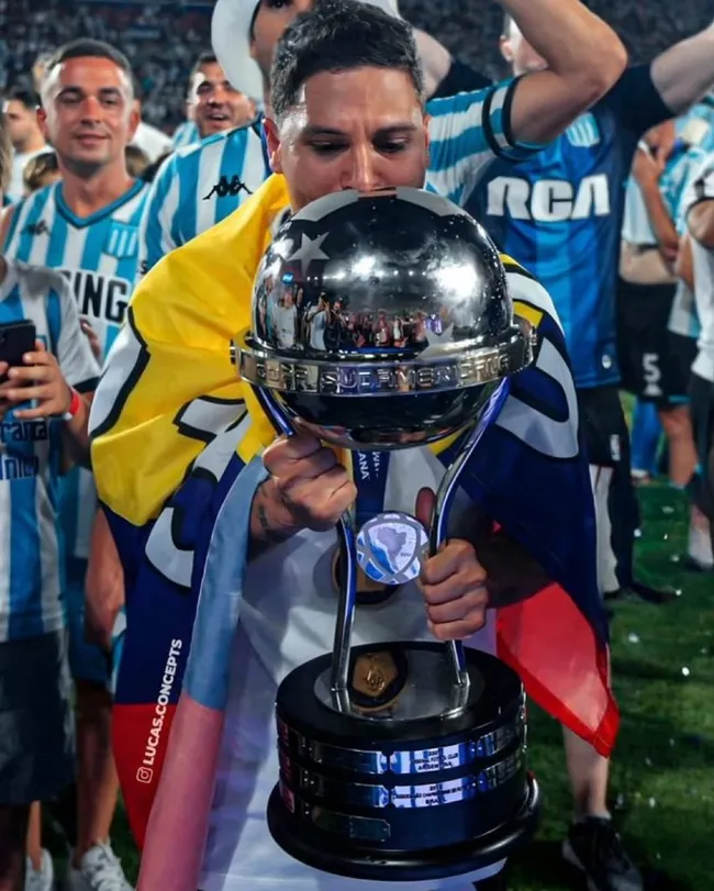 Uuan Fernando Quintero deberá definir su futuro. Imagen: Instagram Juan Fernando Quinteros