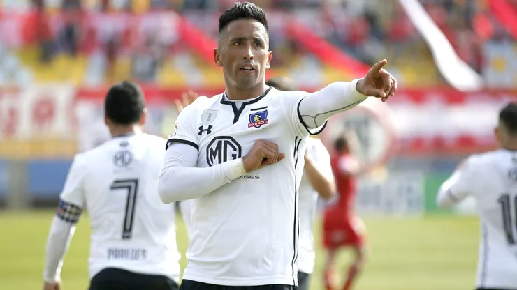 Lucas Barrios jugará en el Duelo de Leyendas América 2026. | Imagen: Photosport.